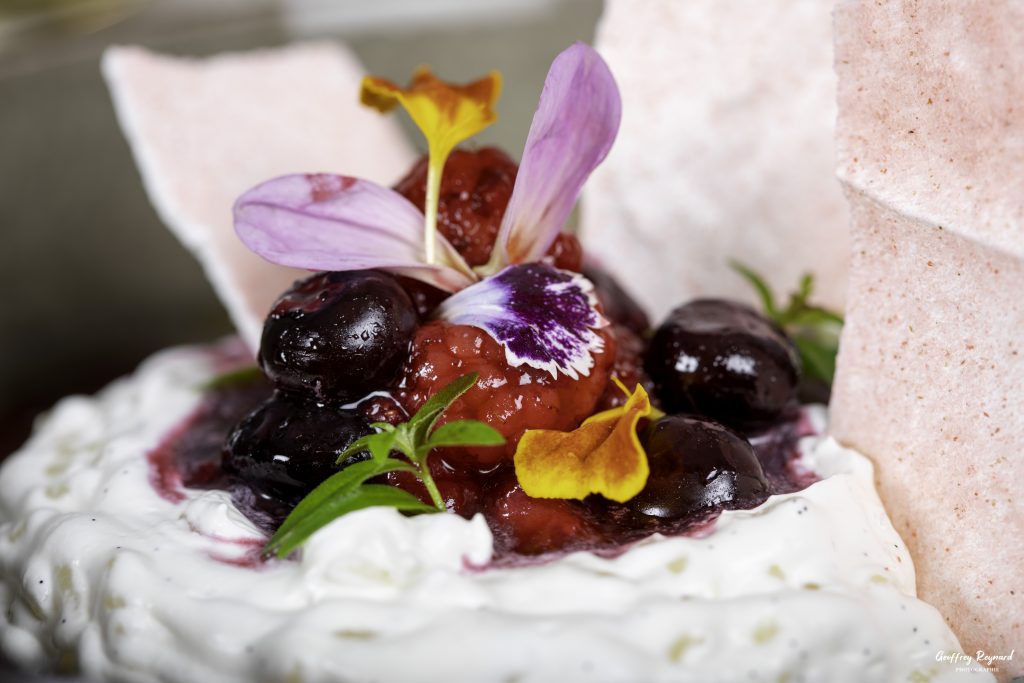 création culinaire gâteau riz au lait fruits rouges